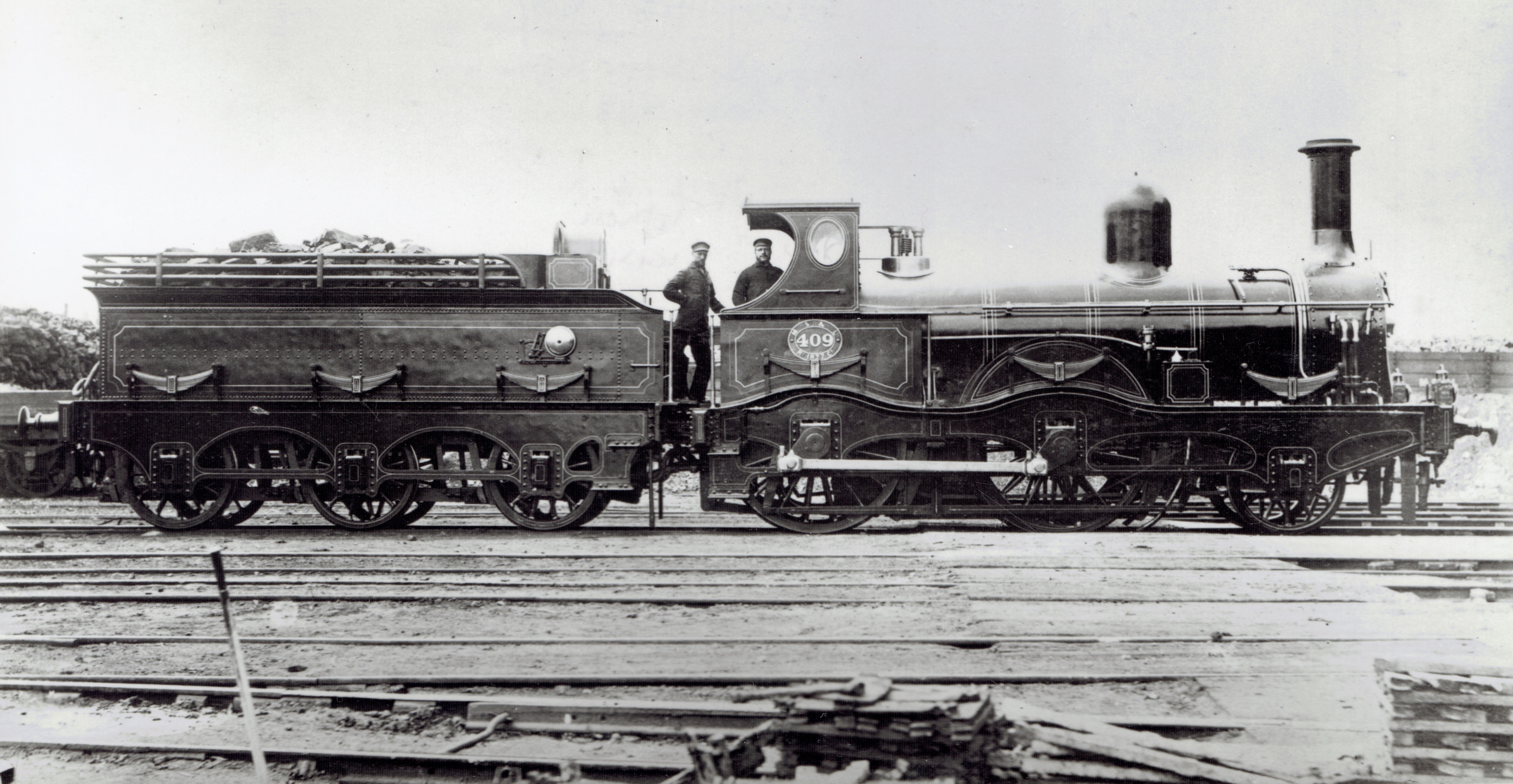 Example of an engine on the Manchester Sheffield & Lincolnshire Railway operating in 1882